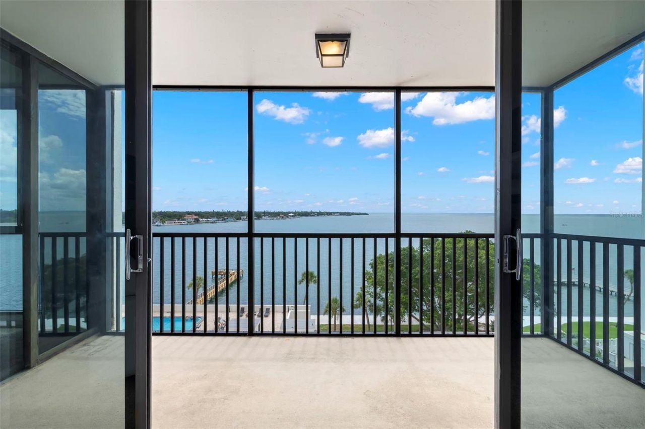 7100 Sunshine Skyway Lane S, Unit 703, Saint Petersburg, FL 33711 Photo