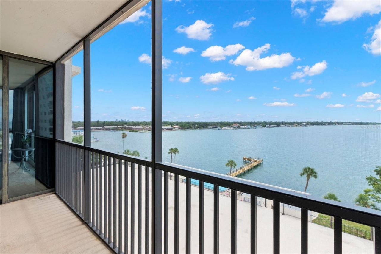7100 Sunshine Skyway Lane S, Unit 703, Saint Petersburg, FL 33711 Photo