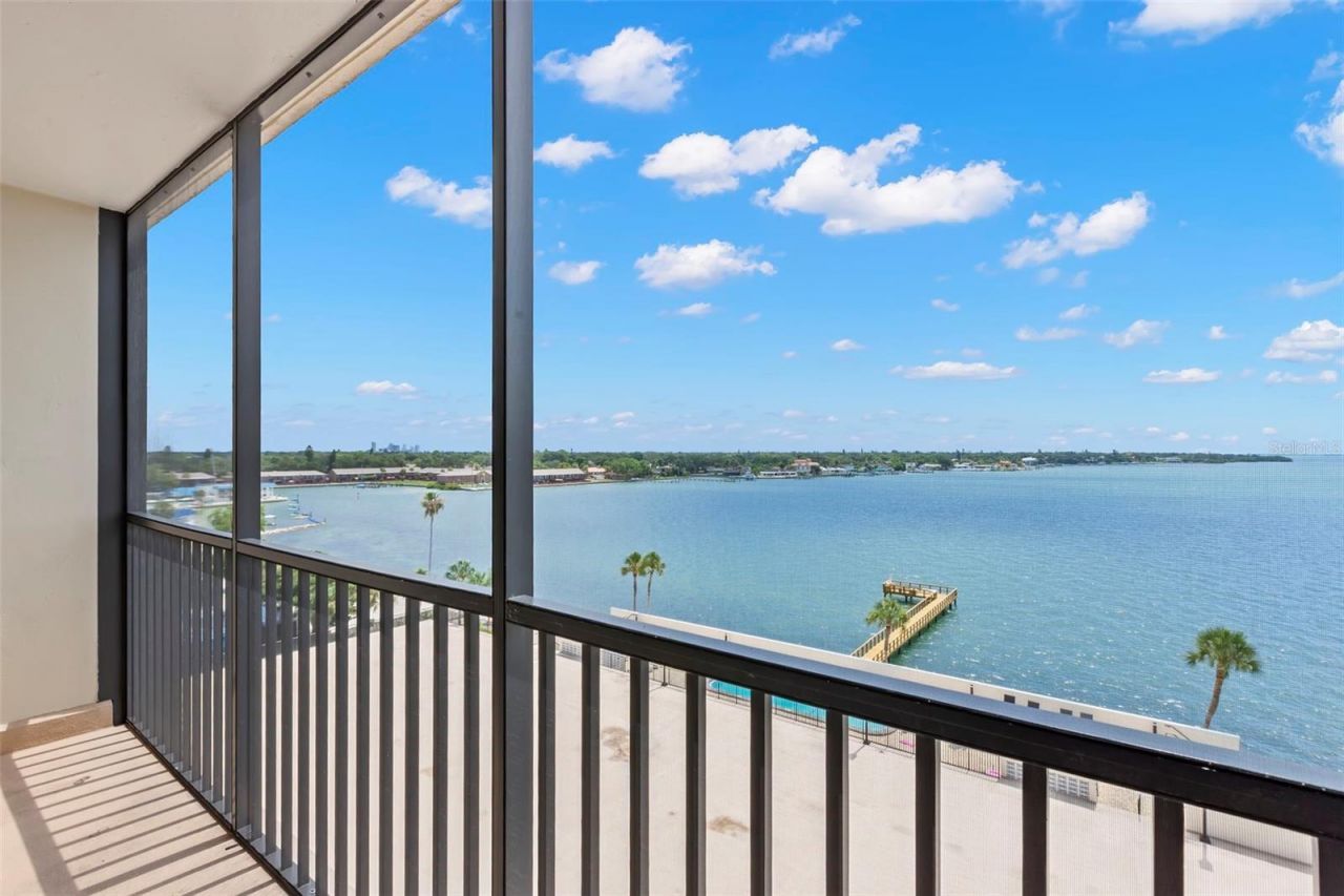 7100 Sunshine Skyway Lane S, Unit 703, Saint Petersburg, FL 33711 Photo