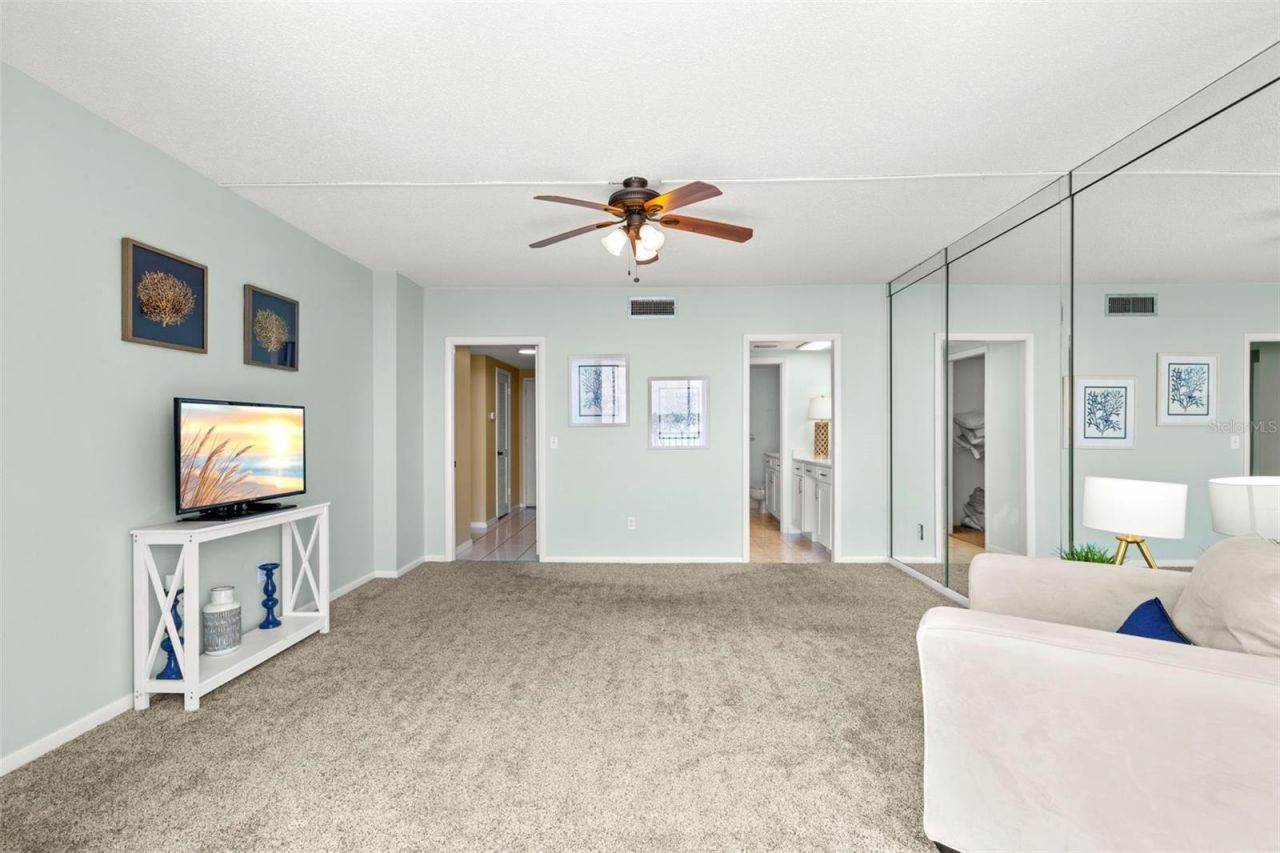 7100 Sunshine Skyway Lane S, Unit 703, Saint Petersburg, FL 33711 Photo