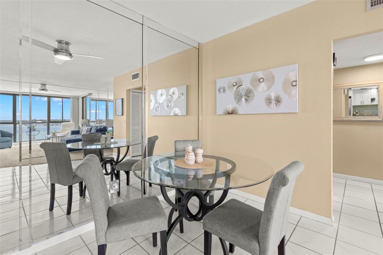 7100 Sunshine Skyway Lane S, Unit 703, Saint Petersburg, FL 33711 Photo