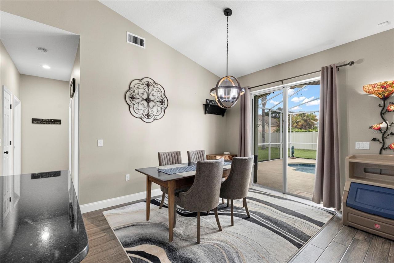 4038 Lithia Ridge Boulevard , Valrico, FL 33596 Photo