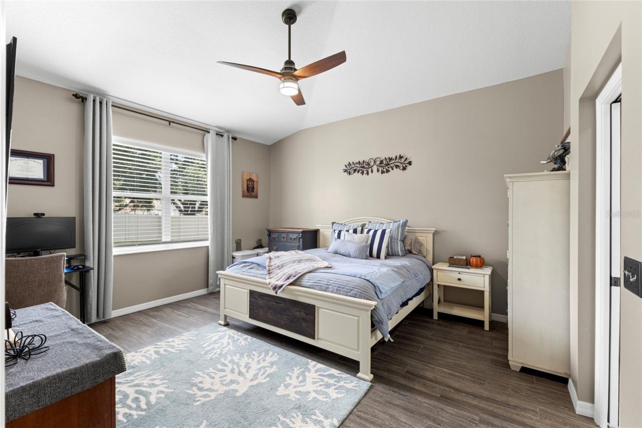 4038 Lithia Ridge Boulevard , Valrico, FL 33596 Photo