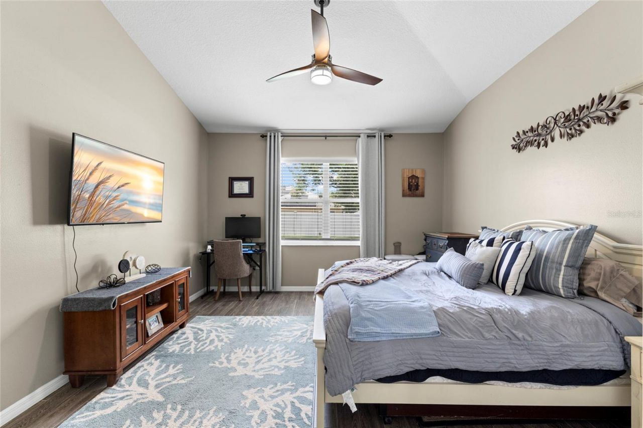 4038 Lithia Ridge Boulevard , Valrico, FL 33596 Photo