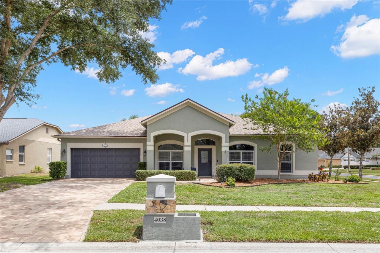 4038 Lithia Ridge Boulevard , Valrico, FL 33596 Photo