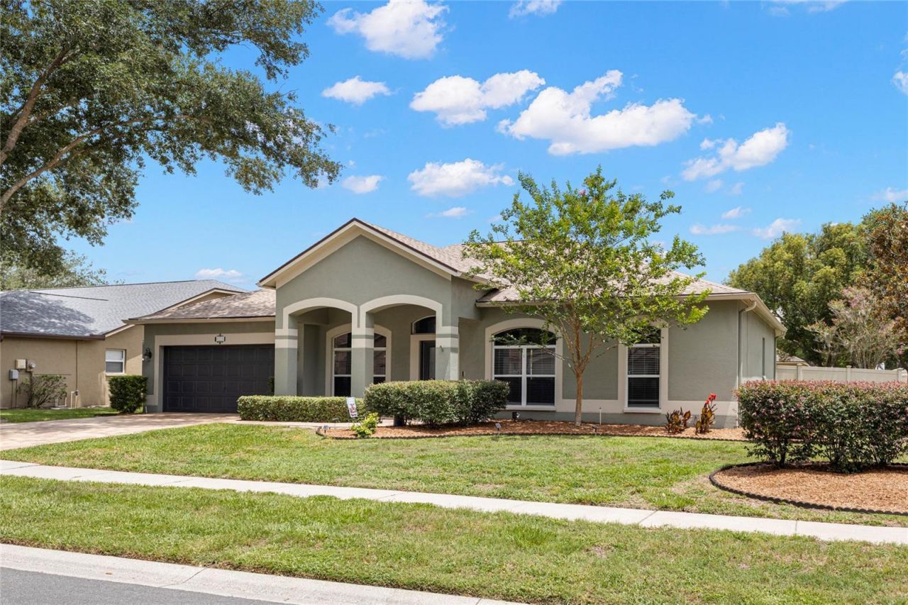 4038 Lithia Ridge Boulevard , Valrico, FL 33596 Photo