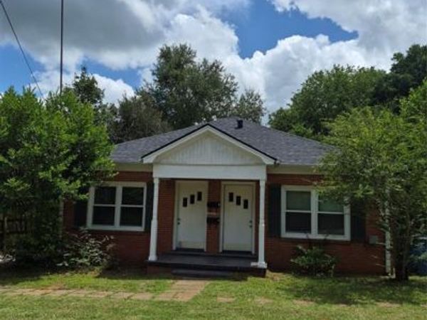 305 Shawnee Trail, Unit A, Henderson, TX 75654