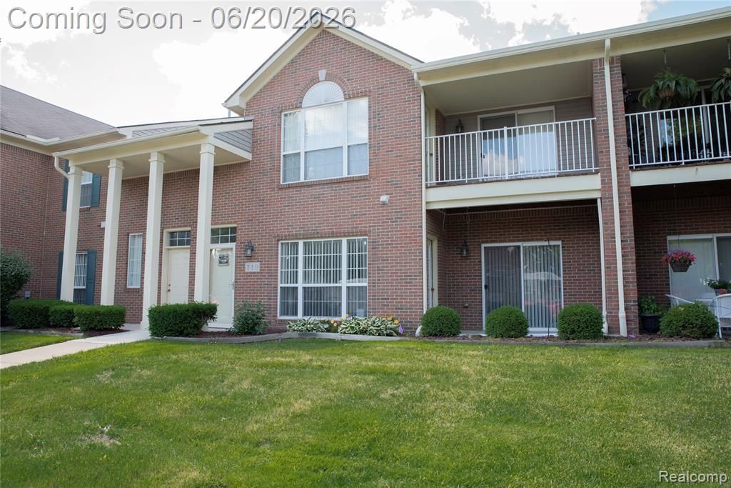 519 Cedar Street, Wyandotte, MI 48192 Main Photo
