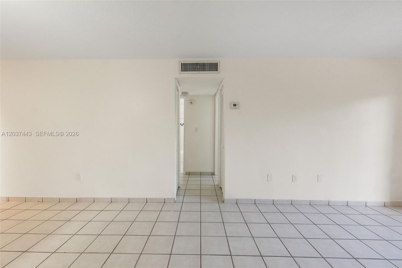 677 SW 9th Ave, Unit 212, Miami, FL 33130 Photo
