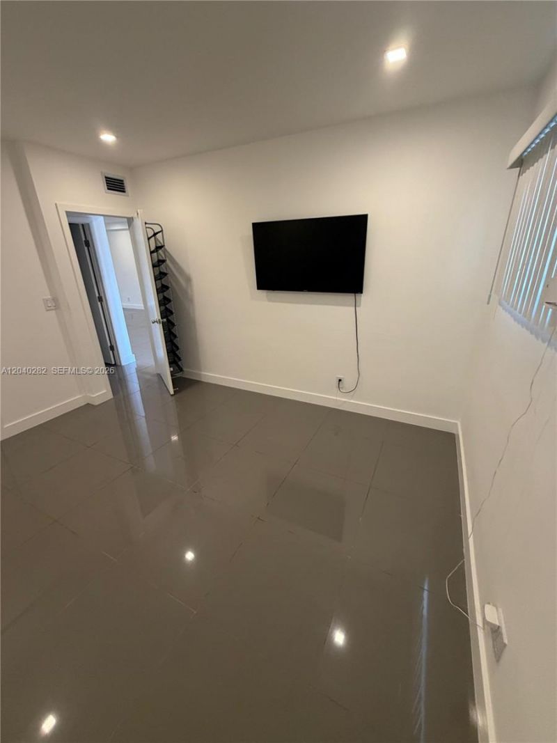 13105 Ixora Ct , Unit 107, North Miami, FL 33181 Photo