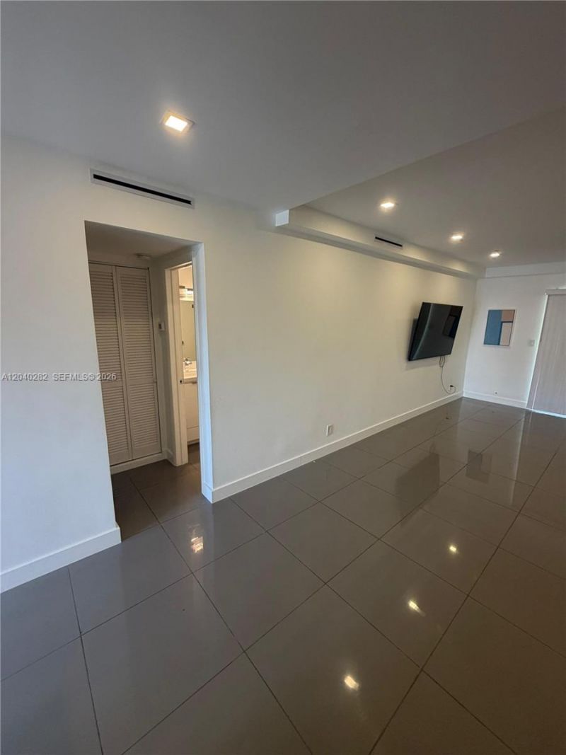 13105 Ixora Ct , Unit 107, North Miami, FL 33181 Photo
