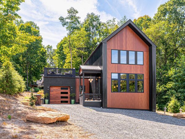 479 Baldwin Drive , Howard, OH 43028