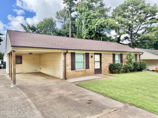 442 Hillbrook Drive, Southaven, MS 38671