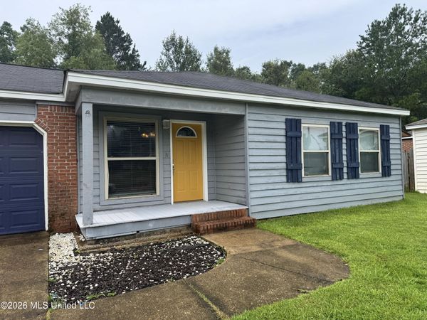 1916 S Twin Pine Drive, Pearl, MS 39208