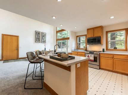 10165 Whitetail Lane, Truckee, CA 96161 Photo