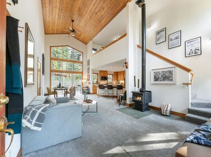 10165 Whitetail Lane, Truckee, CA 96161 Photo