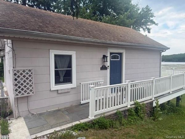 86 W Mombasha Road , Monroe, NY 10950