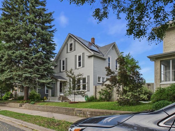 121 4th Avenue S, South Saint Paul, MN 55075