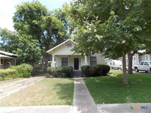 959 Lee Street , New Braunfels, TX 78130