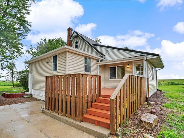 2026 130th St , Lowden, IA 52255