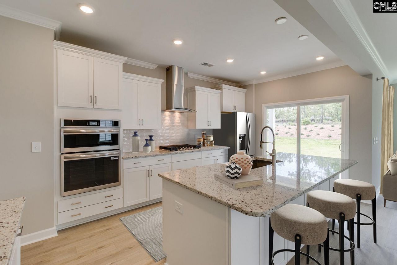 512 Dutton Way  Photo 6