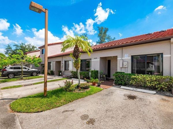 3459 Inverrary W, Unit 3459, Lauderhill, FL 33319