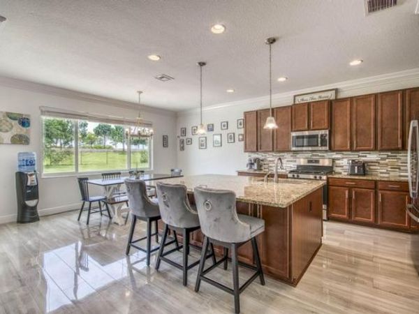889 Wandering Willow Way, Loxahatchee, FL 33470