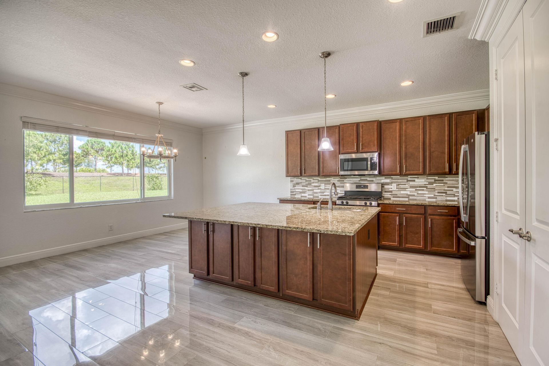 889 Wandering Willow Way, Loxahatchee, FL 33470 Photo