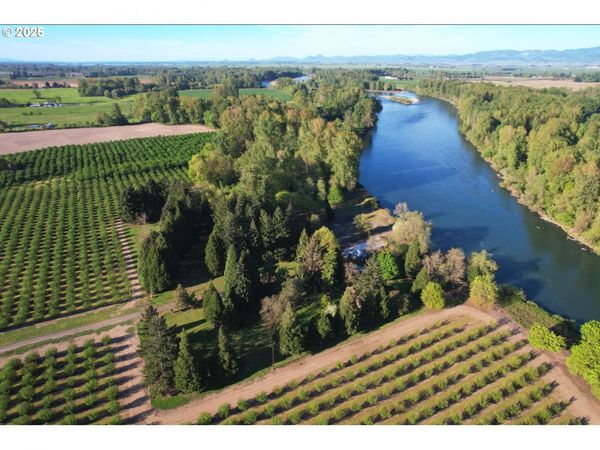 93579 RIVER RD, Junction City, OR 97448