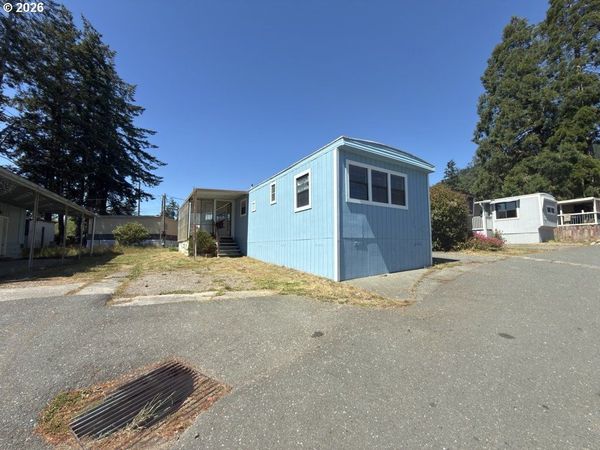 97883 Court ST, Unit 31, Brookings, OR 97415