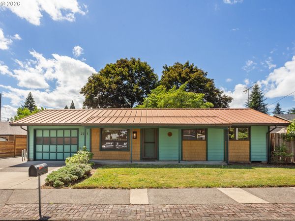 2211 SE 153RD AVE, Portland, OR 97233