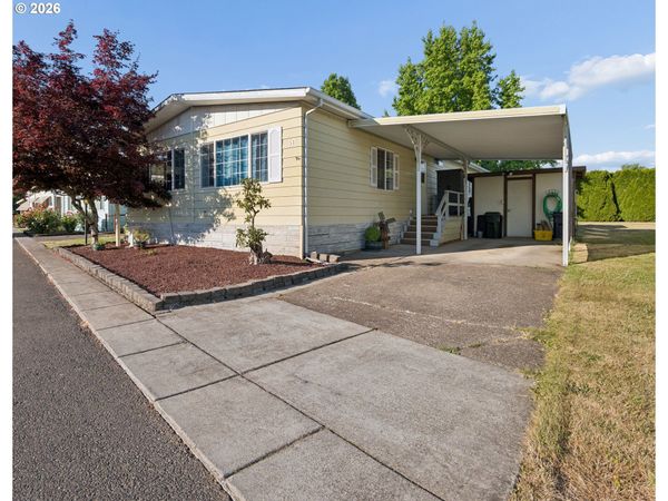 1225 W 10TH AVE, Unit 33, Junction City, OR 97448