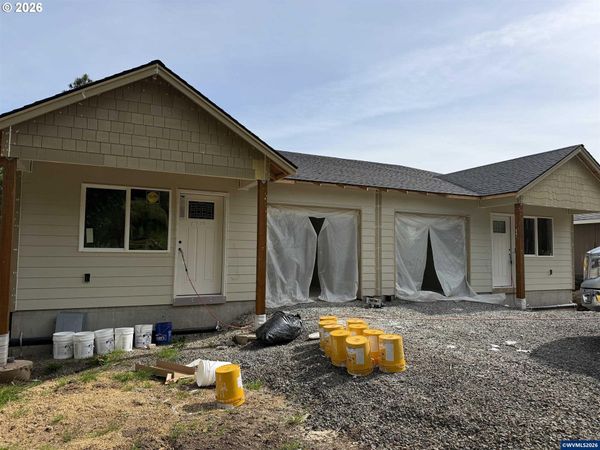 1710 CEDAR ST, Sweet Home, OR 97386