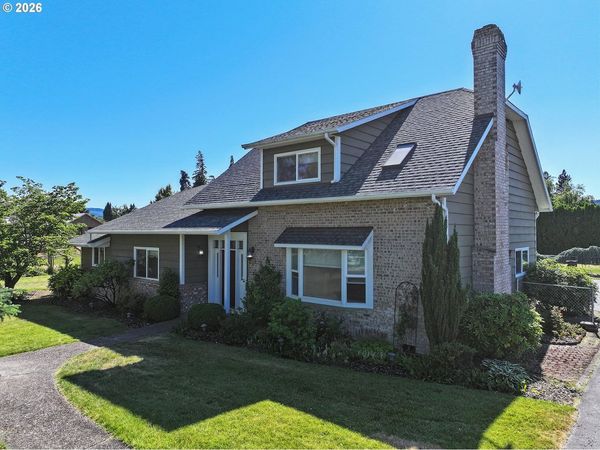 890 HOBBS RD, Hood River, OR 97031
