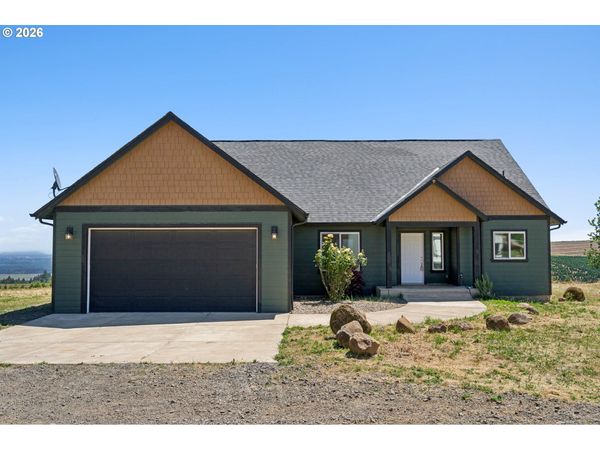 8278 SE Sky Vista DR, Amity, OR 97101