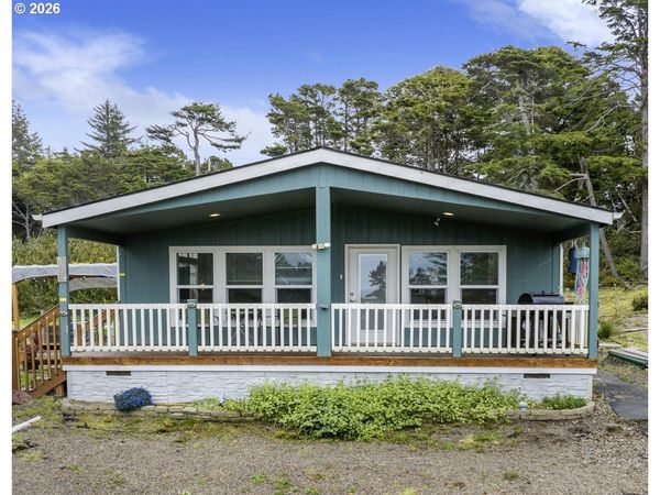 8490 NW SEAL ROCK ST, Seal Rock, OR 97376
