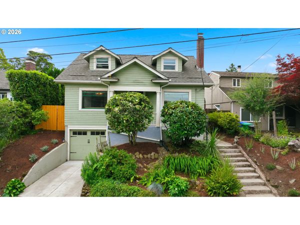 4118 NE SENATE ST, Portland, OR 97232