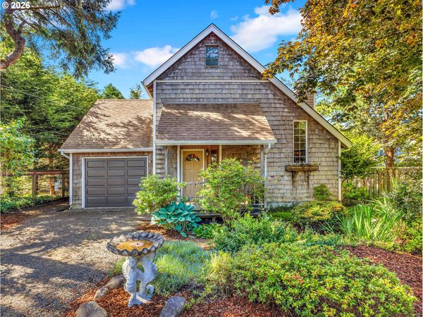 643 5TH ST, Gearhart, OR 97138