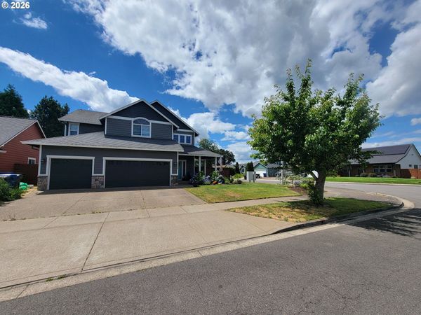 4889 WHITEWATER NE ST, Salem, OR 97305