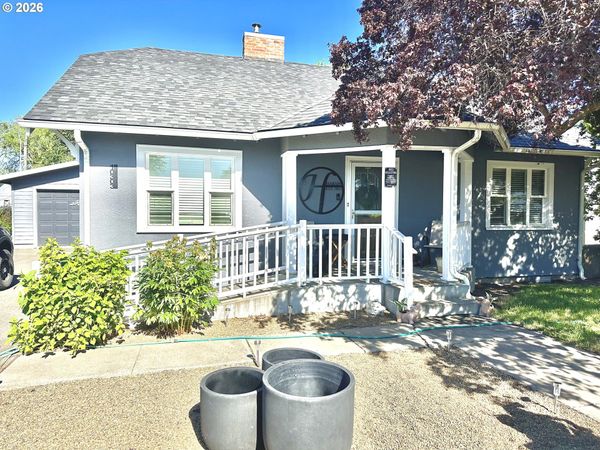 10303 S D ST, Island City, OR 97850