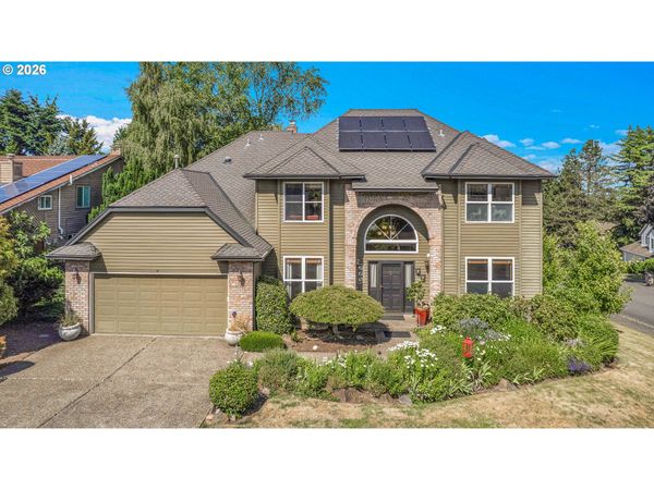21280 SERANGO DR, West Linn, OR 97068