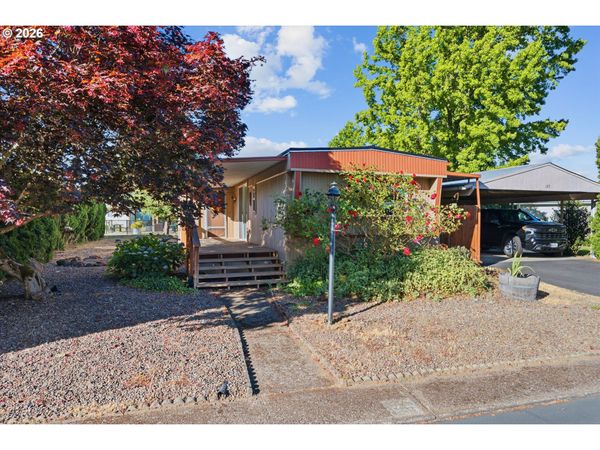 450 SE Lacreole DR, Unit 129, Dallas, OR 97338