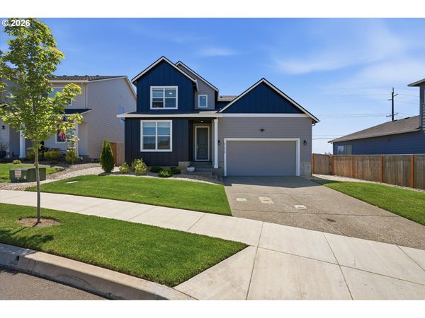 41470 METOLIUS AVE, Sandy, OR 97055