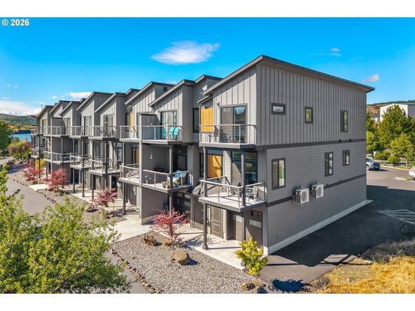 3793 KLINDT DR, The Dalles, OR 97058