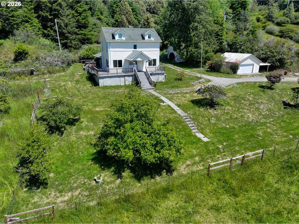 94665 N BANK PISTOL RIVER RD, Gold Beach, OR 97444