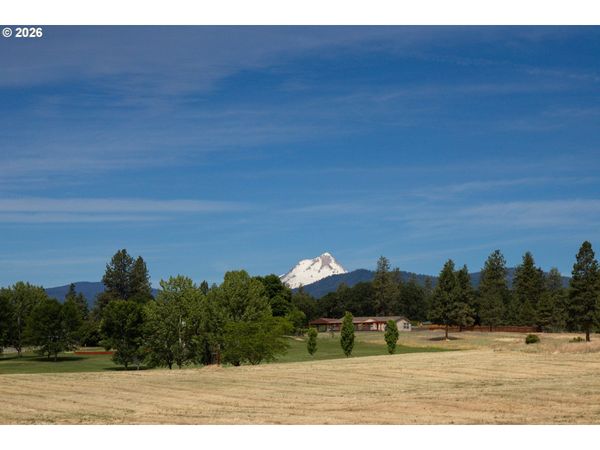 10 S COUNTY RD, Tygh Valley, OR 97063
