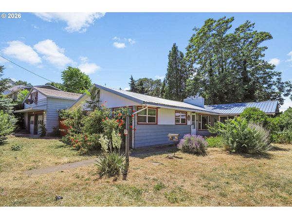 1707 ROBERTS ST, The Dalles, OR 97058