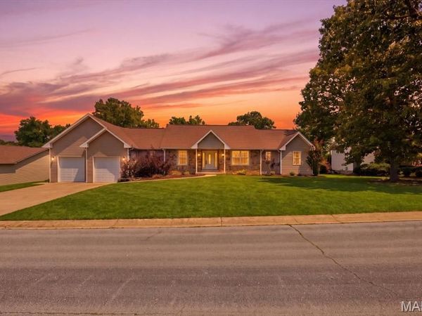 109 Summit Pass, Waynesville, MO 65583