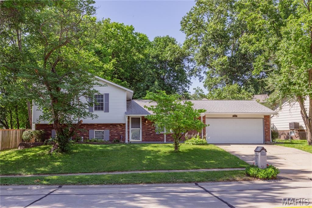 2241 Graystone Drive , Saint Charles, MO 63303 Main Photo