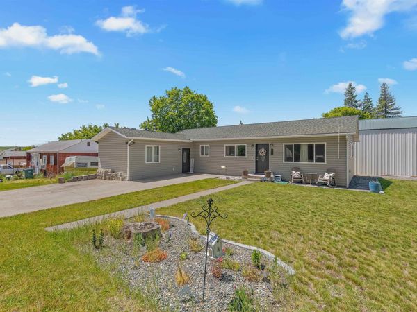 120 4th Avenue, Craigmont, ID 83523
